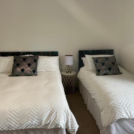 إيننيسكيلن The Three Way Inn المظهر الخارجي الصورة
